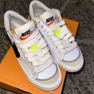 W Blazer Low ‘77 Jumbo